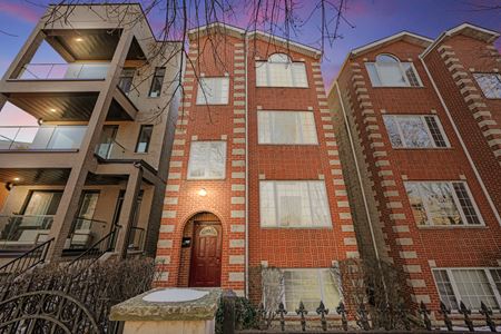 Multi-Family space for Sale at 1541 W. Walton St in Chicago