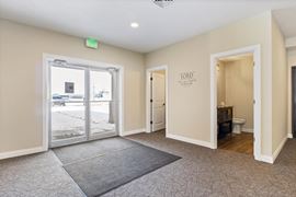 850 W Business 30