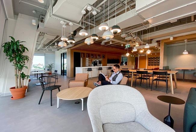 Spaces - Vancouver - 525 West 8th Avenue