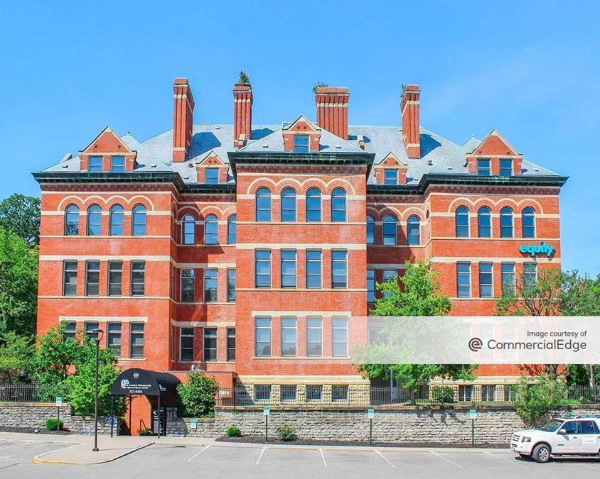 Lincoln School Professional Building