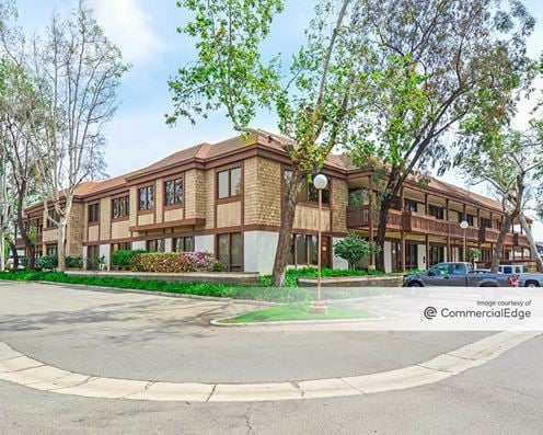 Smoketree Plaza