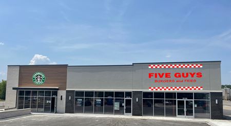 Photo of commercial space at 35115 S. Gratiot Avenue in Clinton Township