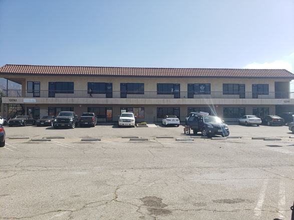 Foothill Office Plaza