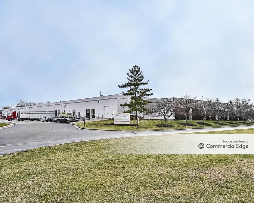 71317143 & 71557209 East Kemper Road Property & Listing Details