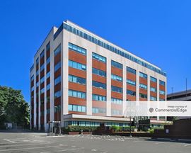 Lafayette Center (Square) Building II