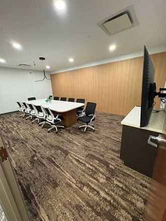 TKO Suites - Keystone Crossing