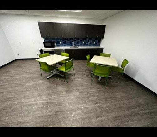 6513 SF Suite 200 Professional and Medical Office Space