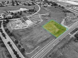 PRIME COMMERCIAL PARCEL OFF MAJOR CORRIDOR