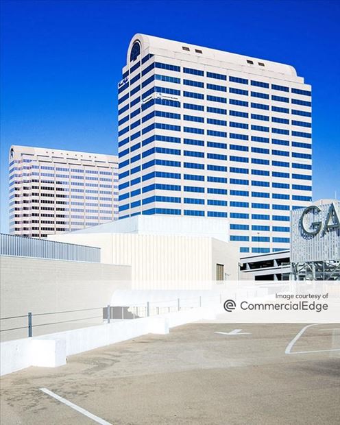 One Galleria Tower