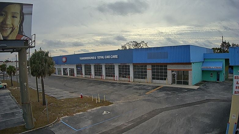 Ridge Rd Plaza up to 2,486sf