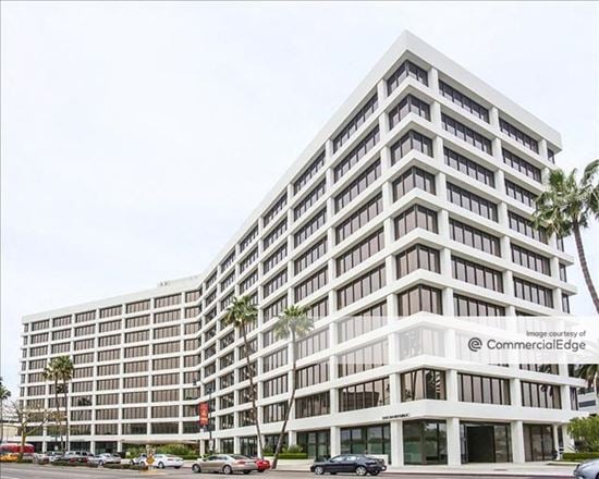 8383 Wilshire