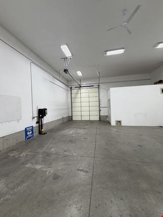3606 E. Wellesley Ave