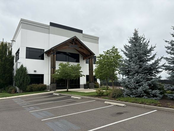 3204 NW 38th Cir, Suite F