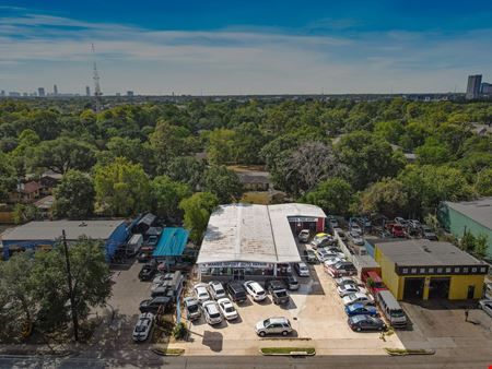 Commercial space for Sale at 9595 Long Point Rd in Houston