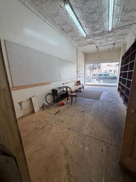 Unassigned space for Rent at 986  Gates Ave in Brooklyn