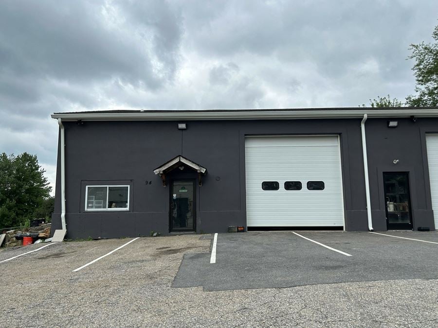 94 Danbury Rd