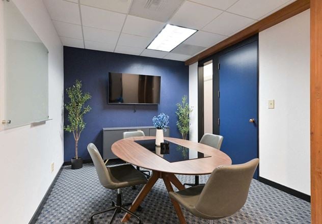 851 Irwin St | 29,923 SF | Office Building