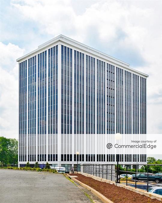 Falls Church Corporate Center - 6400 Arlington Blvd