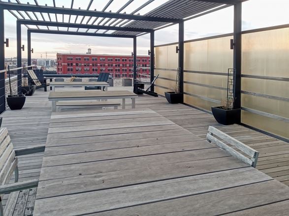 Regus - Milwaukee - S 1st Street