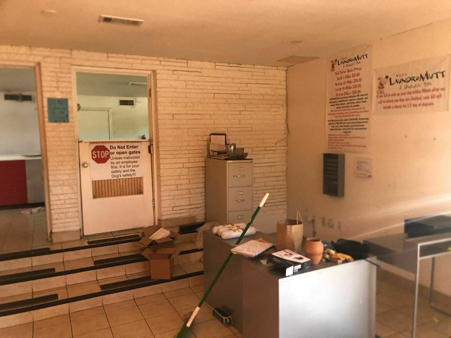 2nd Gen Dog Grooming Space For Sale/Lease