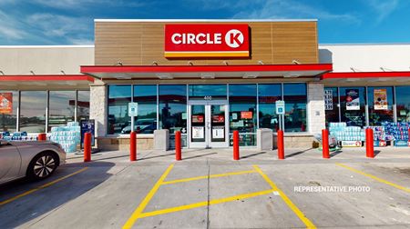 Retail space for Sale at 2705 N Cage Blvd in Pharr