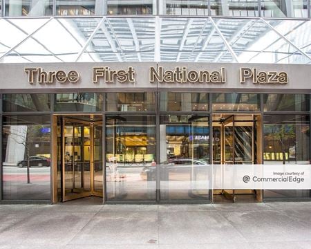 Retail space for Rent at 11n North Clark Street in Chicago