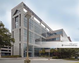 Colonnade Centre
