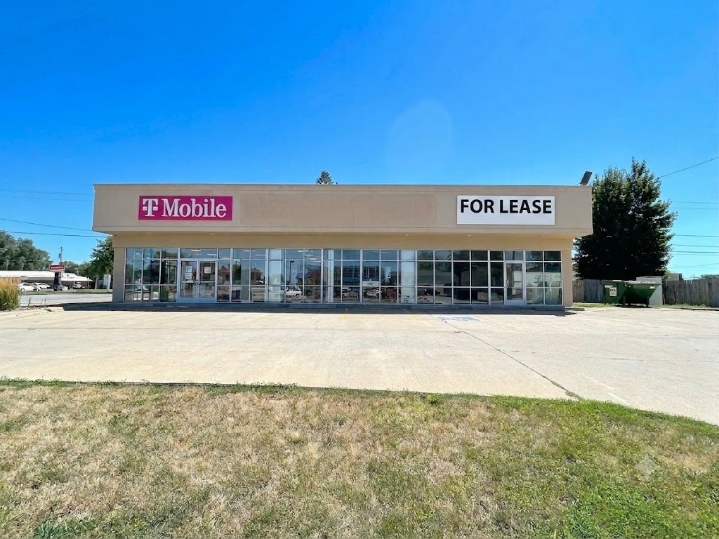 812 A Ave W, Oskaloosa, IA 52577