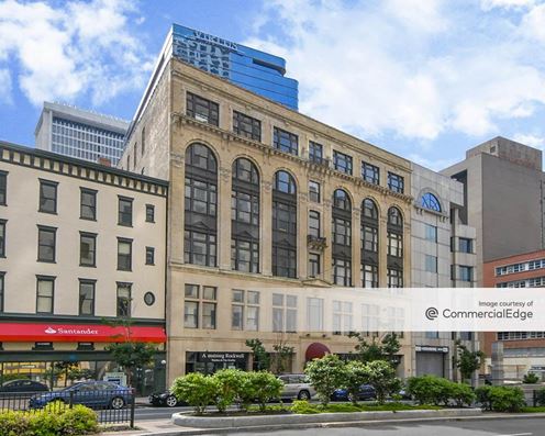 140-150 Trumbull Street