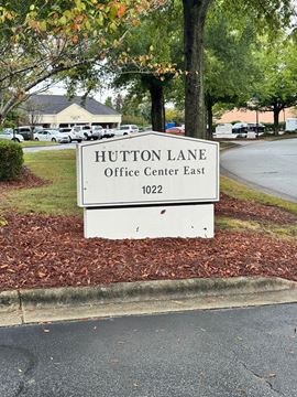 1022 Hutton Ln