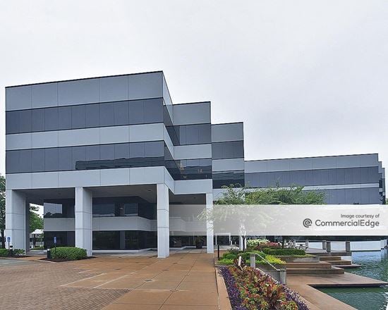 Creve Coeur Center III