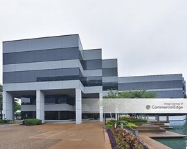 Creve Coeur Center III