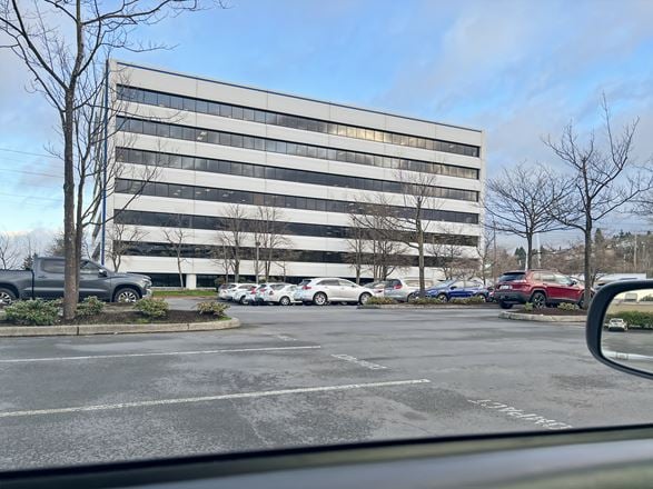 WA, Renton - Triton Towers Three
