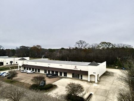 Photo of commercial space at 830 Wilson Dr in Ridgeland