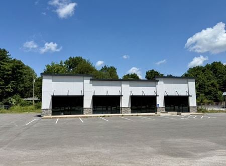 Retail space for Rent at 411 Us Highway 60 E in Republic