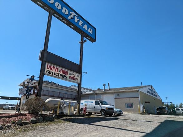 3.21 AC I-90 Retail Development Site | 8,864 SF | Cleveland MSA | Liquor License Included