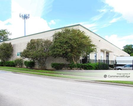Industrial space for Rent at 904 West 34th Street in Houston