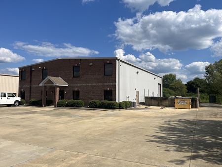 Industrial space for Rent at 108 Cloverdale Dr in Alabaster