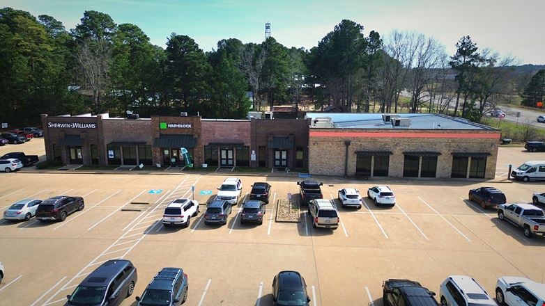 Lindale Station
