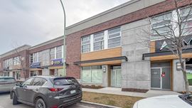 In-line industrial unit in the Clement Business Park with frontage along Vaughan Ave.
