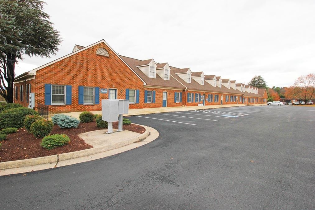 GREENBRIER OFFICE PARK | LEASE SPACE AVAILABLE