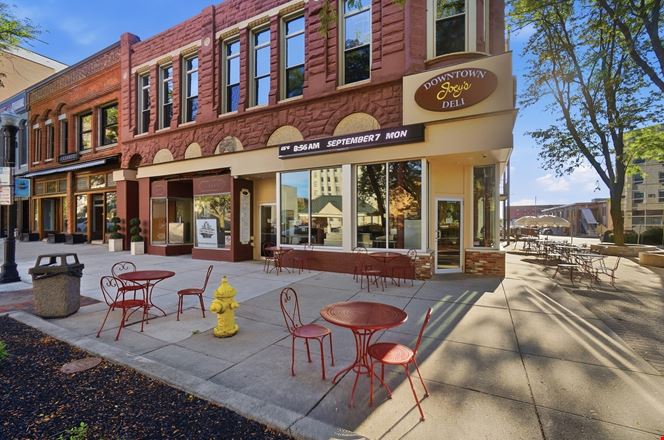 124 N Main St