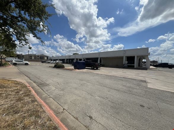 14611 Burnet Rd