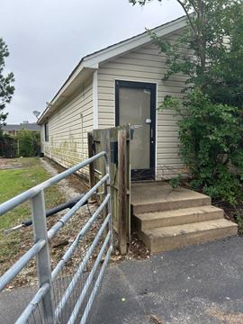 1721 Highway 51 S