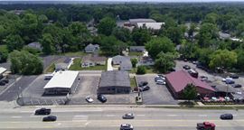 502 E War Memorial