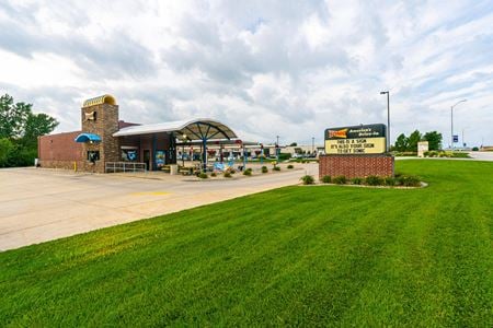 Retail space for Rent at 11745 U.S. 6 in Gretna