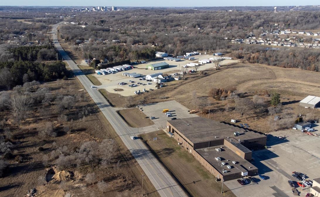 2450 Marion Road SE - Mixed-Use Building For Sale 