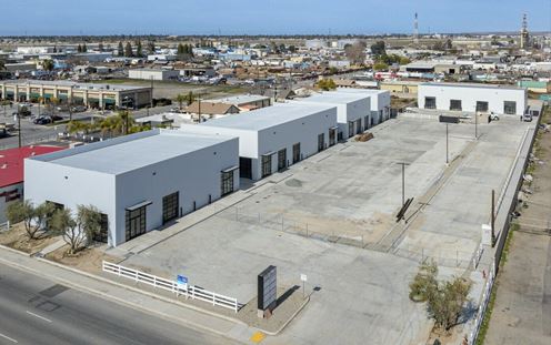 4068 ROSEDALE HWY, SUITE 100 & 200 |