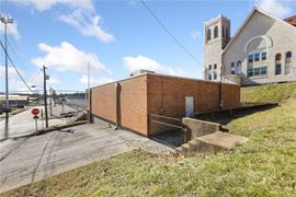 401 E Stephenson Ave
