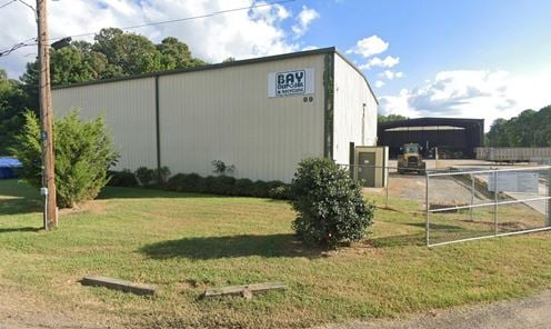 FOR SALE – WAREHOUSE + 5 ACRES STABILIZED YARD